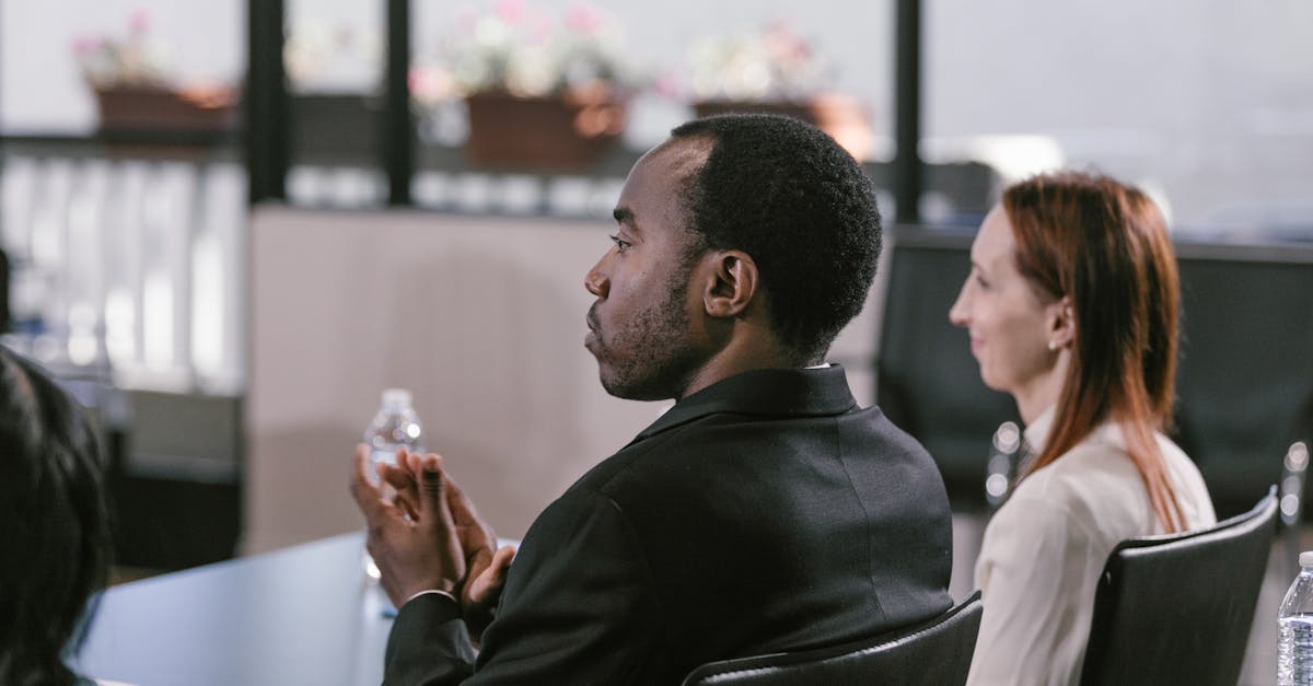 微信号买卖渠道:爱来看APP详情下载教程