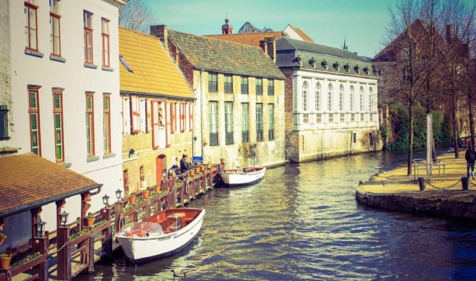 全新微信批发：手机短信在节日和活动中的应用？